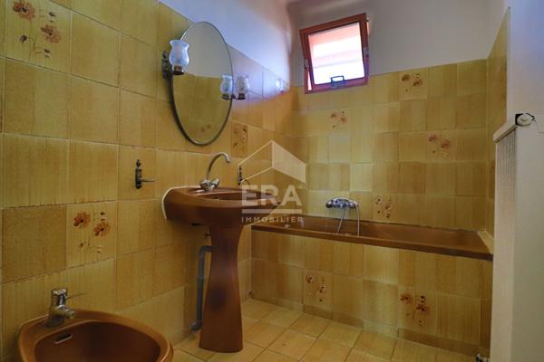 A vendre en exclusivité T3 53 m2 LUMINEUX BALCON TERRASSE TRAVERSANT LUMINEUX CALME  CAVE  FAIBLES CHARGES