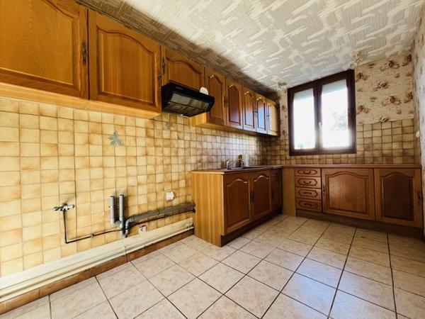 Maison à vendre 91 732 € Orval 4 p 79 m² DPE