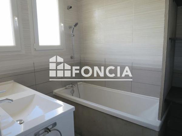 Location Appartement 3 pièces 59 m² - 30 RUE CHARLES DUMONT Dijon 21000