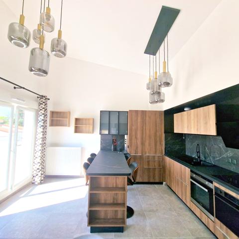 Craponne (69290) STANDING ! T3 MEUBLE avec terrasse 21m2 + Box PMR- 3° et dernier étage- Immeuble de 2024- CRAPONNE- DISPONIBLE