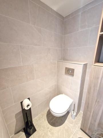 Craponne (69290) STANDING ! T3 MEUBLE avec terrasse 21m2 + Box PMR- 3° et dernier étage- Immeuble de 2024- CRAPONNE- DISPONIBLE