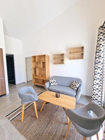 Craponne (69290) STANDING ! T3 MEUBLE avec terrasse 21m2 + Box PMR- 3° et dernier étage- Immeuble de 2024- CRAPONNE- DISPONIBLE