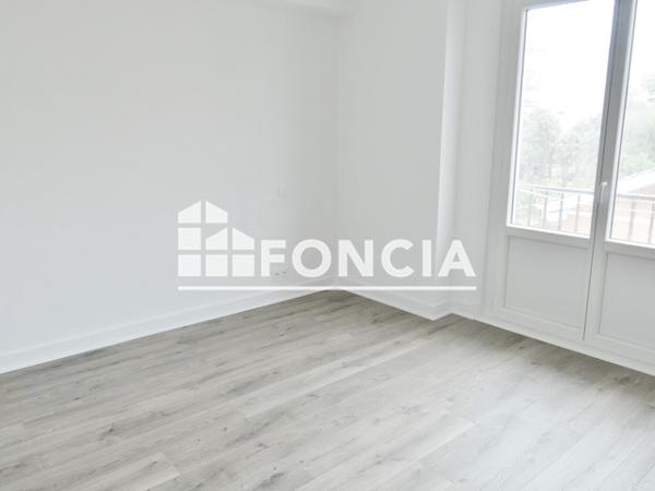 Location Appartement 4 pièces 107.63 m² - 3EME ETAGE - PORTE GAUCHE Hendaye 64700
