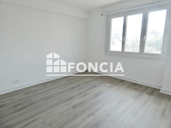 Location Appartement 4 pièces 107.63 m² - 3EME ETAGE - PORTE GAUCHE Hendaye 64700