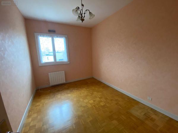 Appartement à vendre à Mauriac dans le Cantal (15200), ref : 15060/1246
