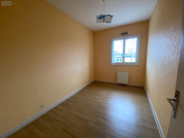 Appartement à vendre à Mauriac dans le Cantal (15200), ref : 15060/1246