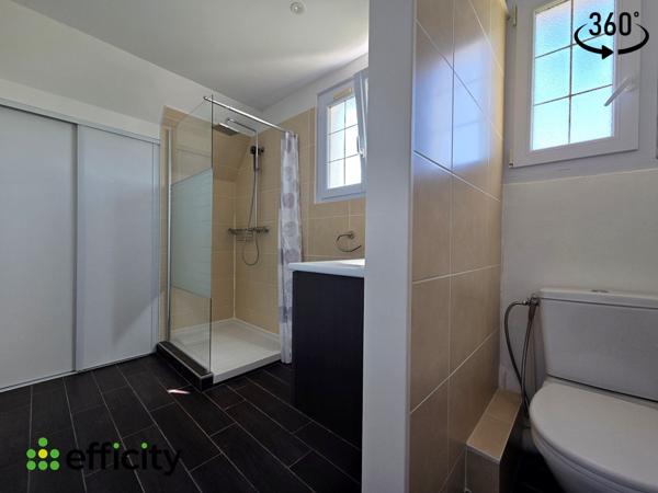 Maison
         7 pièces
        - 137 m² Exclusivité 379 850 € *