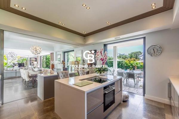 Vente villa 7 pièces 83310 - Grimaud