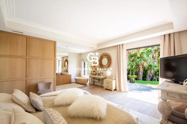 Vente villa 7 pièces 83310 - Grimaud