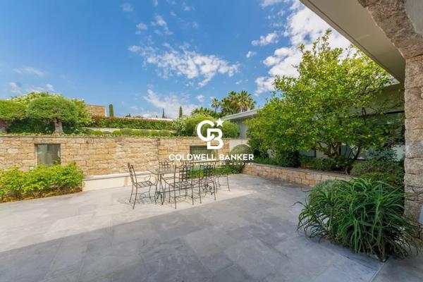 Vente villa 7 pièces 83310 - Grimaud