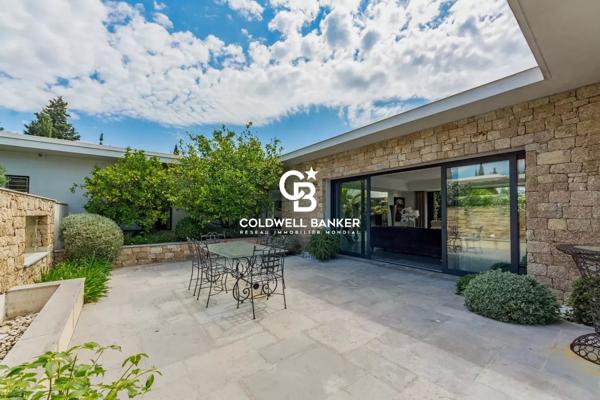 Vente villa 7 pièces 83310 - Grimaud