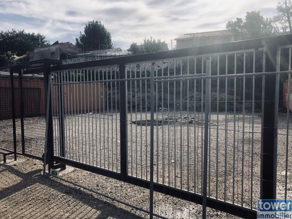 LOUE TERRAIN SECURISE DE 600 M2 DANS LE 13014 MARSEILLE