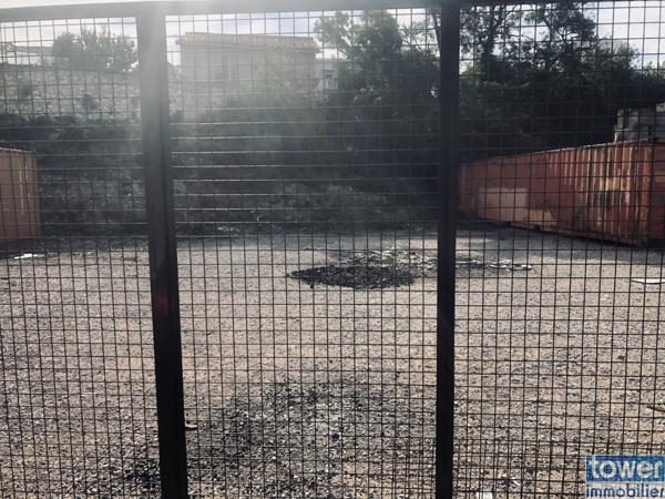 LOUE TERRAIN SECURISE DE 600 M2 DANS LE 13014 MARSEILLE