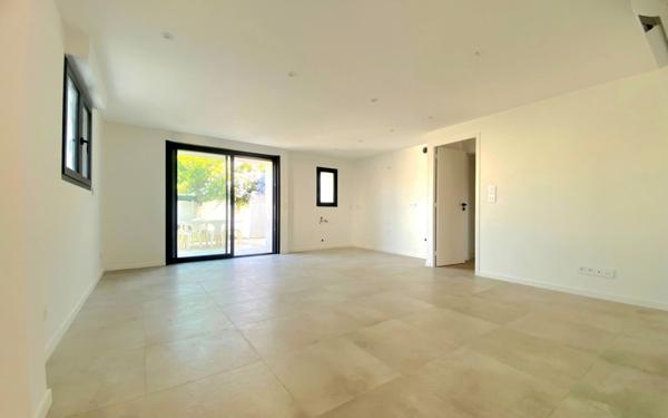 Appartement à vendre    4 pièces • 83,41 m2 Sanary-sur-Mer