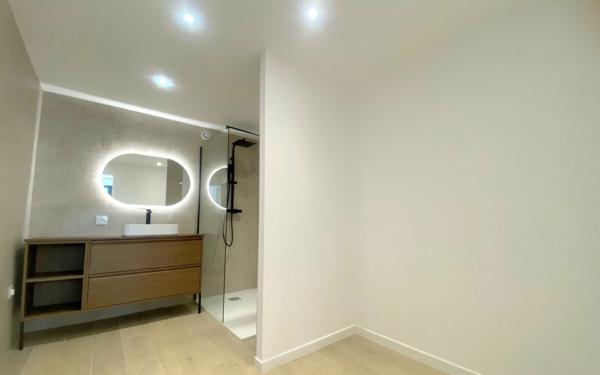 Appartement à vendre    4 pièces • 83,41 m2 Sanary-sur-Mer