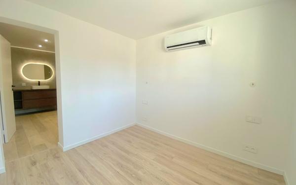 Appartement à vendre    4 pièces • 83,41 m2 Sanary-sur-Mer