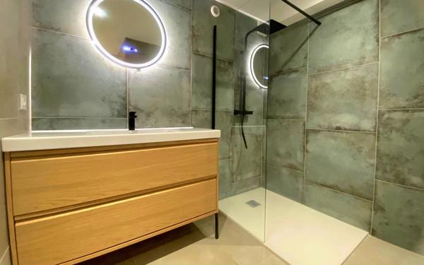 Appartement à vendre    4 pièces • 83,41 m2 Sanary-sur-Mer