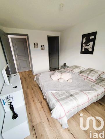 Maison 5 pièces de 104 m² à Bégard (22140)