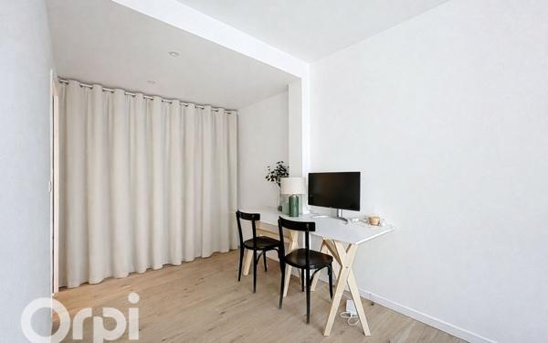 Appartement à vendre    3 pièces • 80,01 m2 Saint-Raphaël
