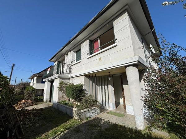 Maison des années 60 avec sous sol complet - Quartier résidentiel proche écoles et commerces