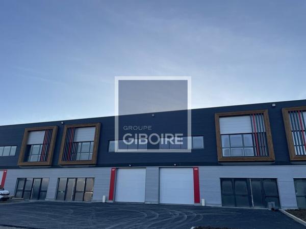 Local d'activites 361 m² à louer MORDELLES (réf : 35.5967)