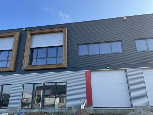 Local d'activites 361 m² à louer MORDELLES (réf : 35.5967)