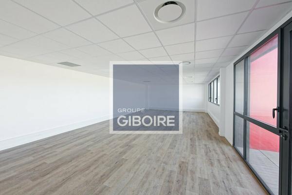 Local d'activites 361 m² à louer MORDELLES (réf : 35.5967)