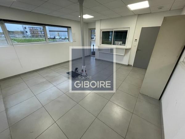 Local d'activites 670 m² à louer TREILLIERES (réf : 44.019078)
