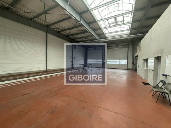 Local d'activites 670 m² à louer TREILLIERES (réf : 44.019078)
