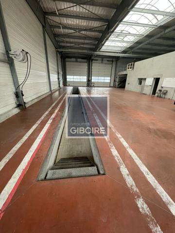Local d'activites 670 m² à louer TREILLIERES (réf : 44.019078)