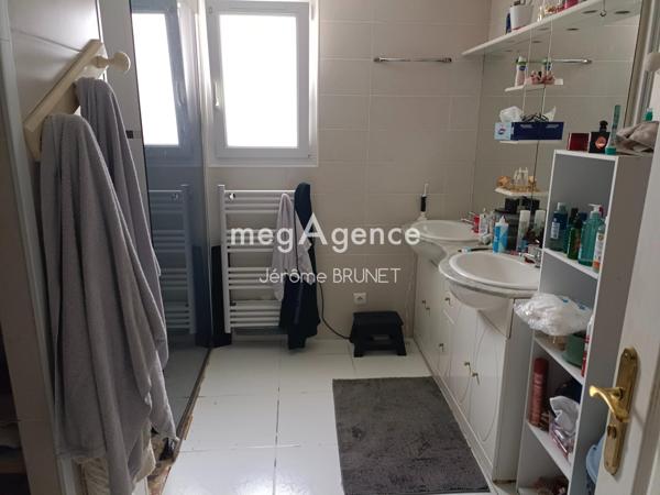 Maison à MOREILLES, 85450 - 7 pièces 128m²