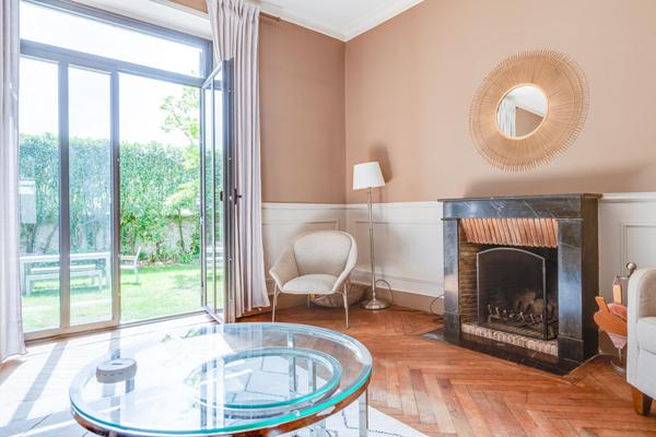 A VENDRE NANTES  St Donatien Maison de caractère pleine de charme -Jardin Sud-double garage