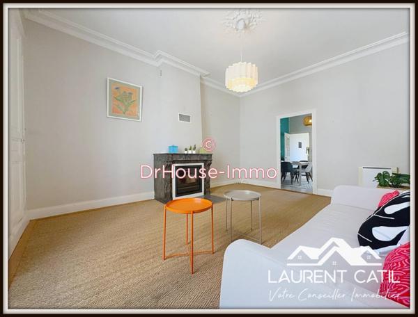 Appartement à louer 4 pièces de 84 m²