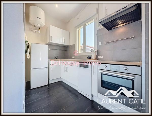 Appartement à louer 4 pièces de 84 m²