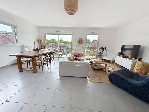 Bel appartement T3 étage élevé belle terrasse bien exposée