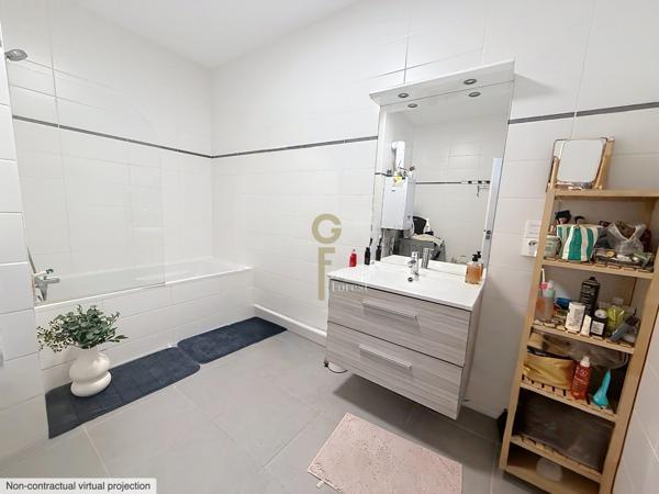 Bel appartement T3 étage élevé belle terrasse bien exposée