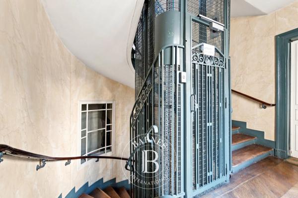 Paris 2ème, Appartement 3 Chambres -  130 m² à vendre