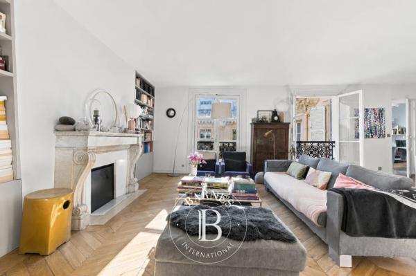 Paris 2ème, Appartement 3 Chambres -  130 m² à vendre