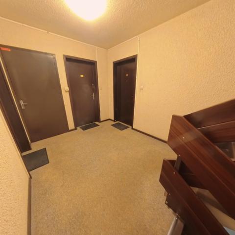 Appartement 3 pièces 95 m² dans une résidence sécurisée, au calme et proche centre ville .