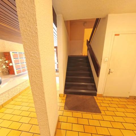 Appartement 3 pièces 95 m² dans une résidence sécurisée, au calme et proche centre ville .