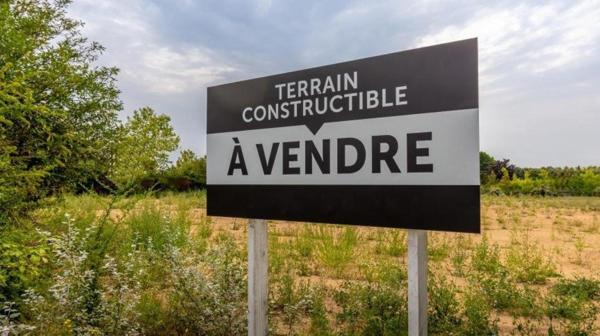 Terrain a bâtir au cœur du bourg