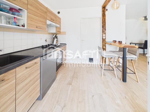 Centre ville, garage, jardin.