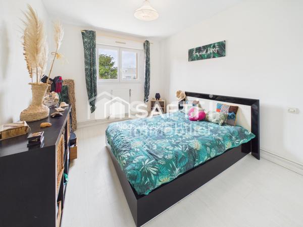 Centre ville, garage, jardin.