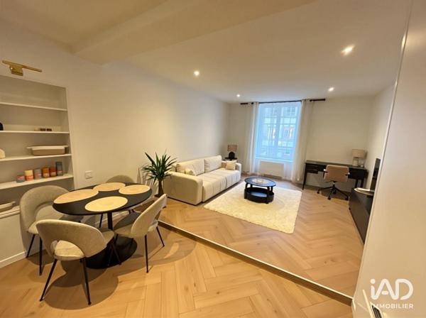 Location appartement 2 pièces 44 m² Versailles