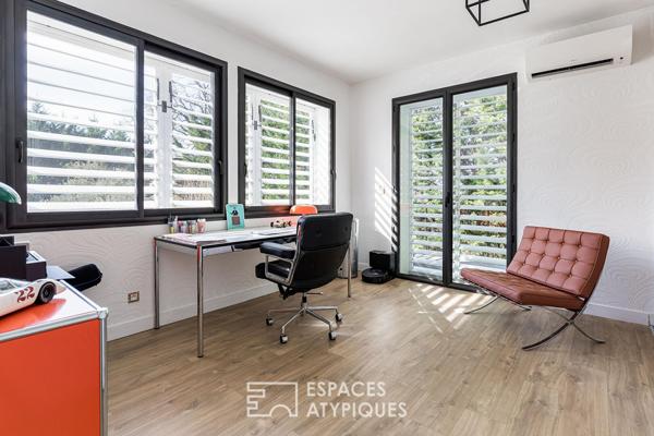 Maison d’architecte avec piscine dans un environnement préservé