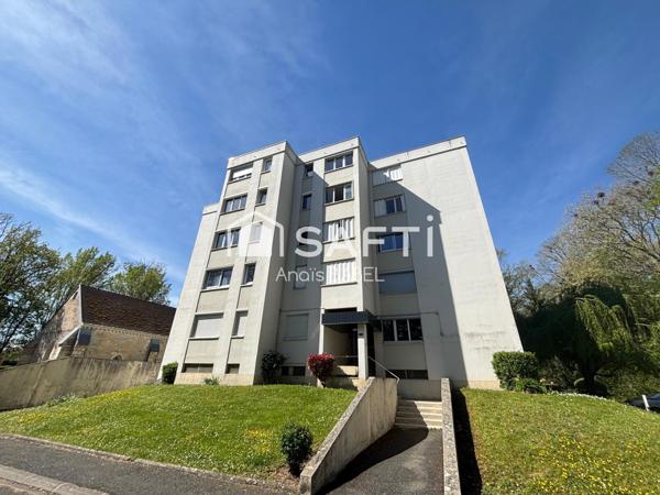 Studio rénové au calme à Châtillon-sur-Seine