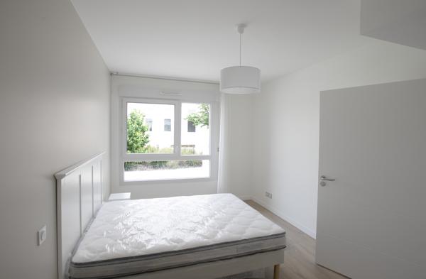 Appartement
         2 pièces
        - 42 m² Exclusivité 195 000 € *