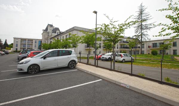Appartement
         2 pièces
        - 42 m² Exclusivité 195 000 € *