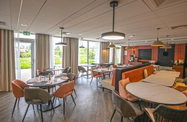 Appartement
         2 pièces
        - 42 m² Exclusivité 195 000 € *