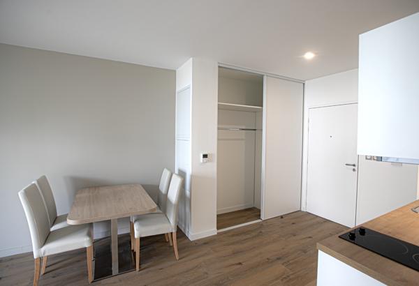 Appartement
         2 pièces
        - 42 m² Exclusivité 195 000 € *